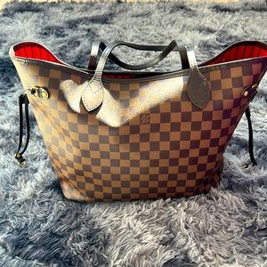 Louis Vuitton Never full bag